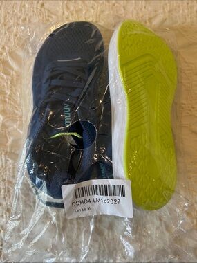 Pickleball Navy and Lime Lightweight Athletic Shoes
